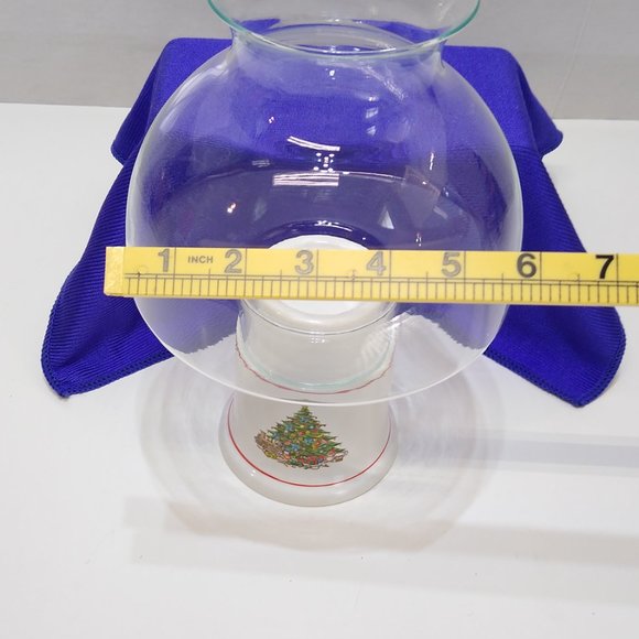 Classique Hurricane Lamp w/ Christmas Tree Embellishment Great Used Condition - Picture 10 of 10